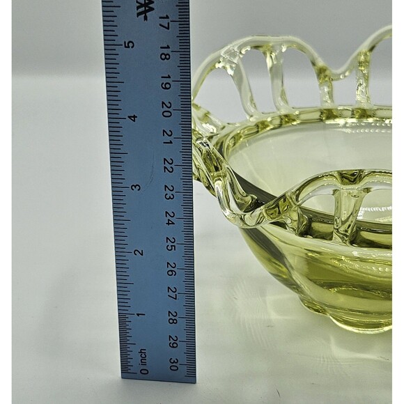 Vintage Green 1940s Duncan & Miller Unique Open Lace Glass Bowl - Picture 5 of 9